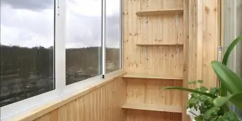 Отделка панели ПВХ, внутренняя отделка - монтаж балконных полок. Установка окон.