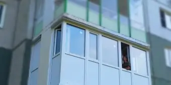 Утепление. Замена балконного блока от застройщика, установка окон ПВХ с пятикамерным профилем.